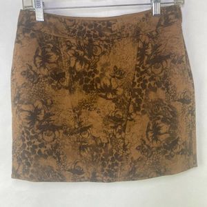 Tildon Textured Brown Mini Skirt Angular Seam Flor